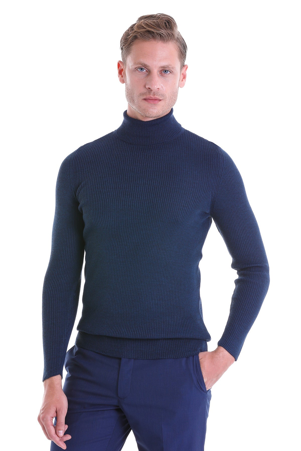 Comfort Fit Wool Blend Indigo Turtleneck Sweater - MIB