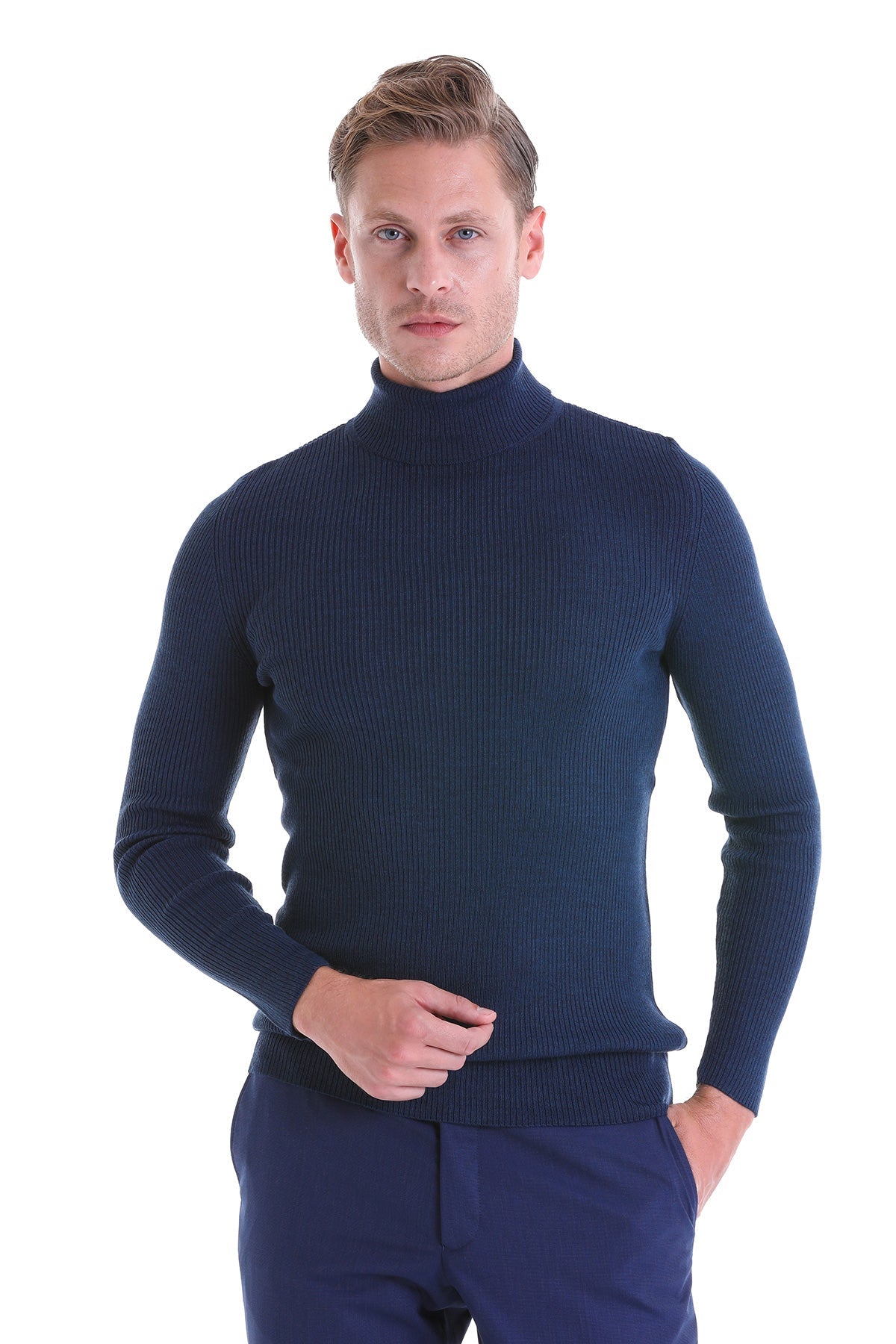 Comfort Fit Wool Blend Indigo Turtleneck Sweater - MIB