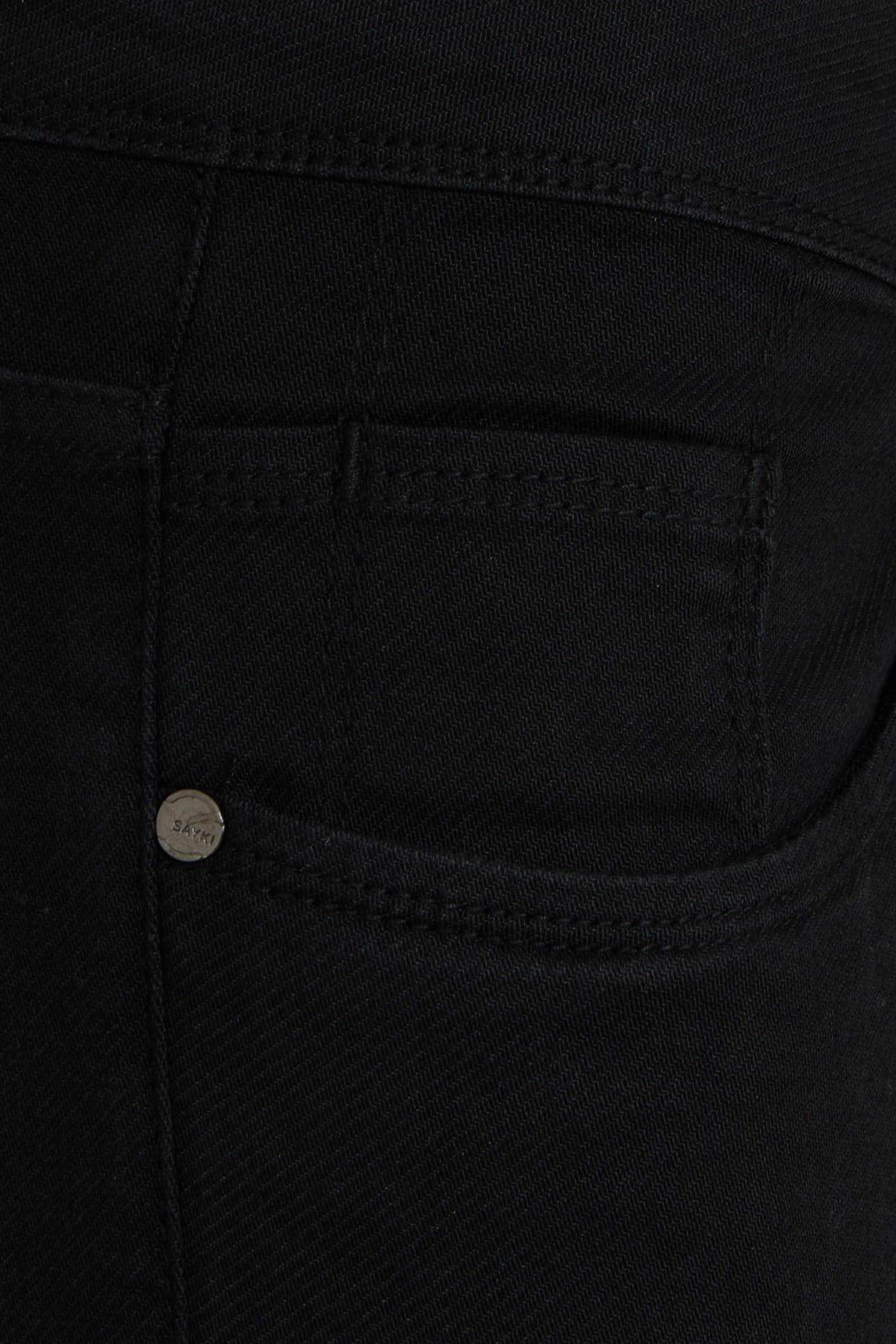 Dynamic Fit Low Waist Cotton Black Denim Jeans - MIB