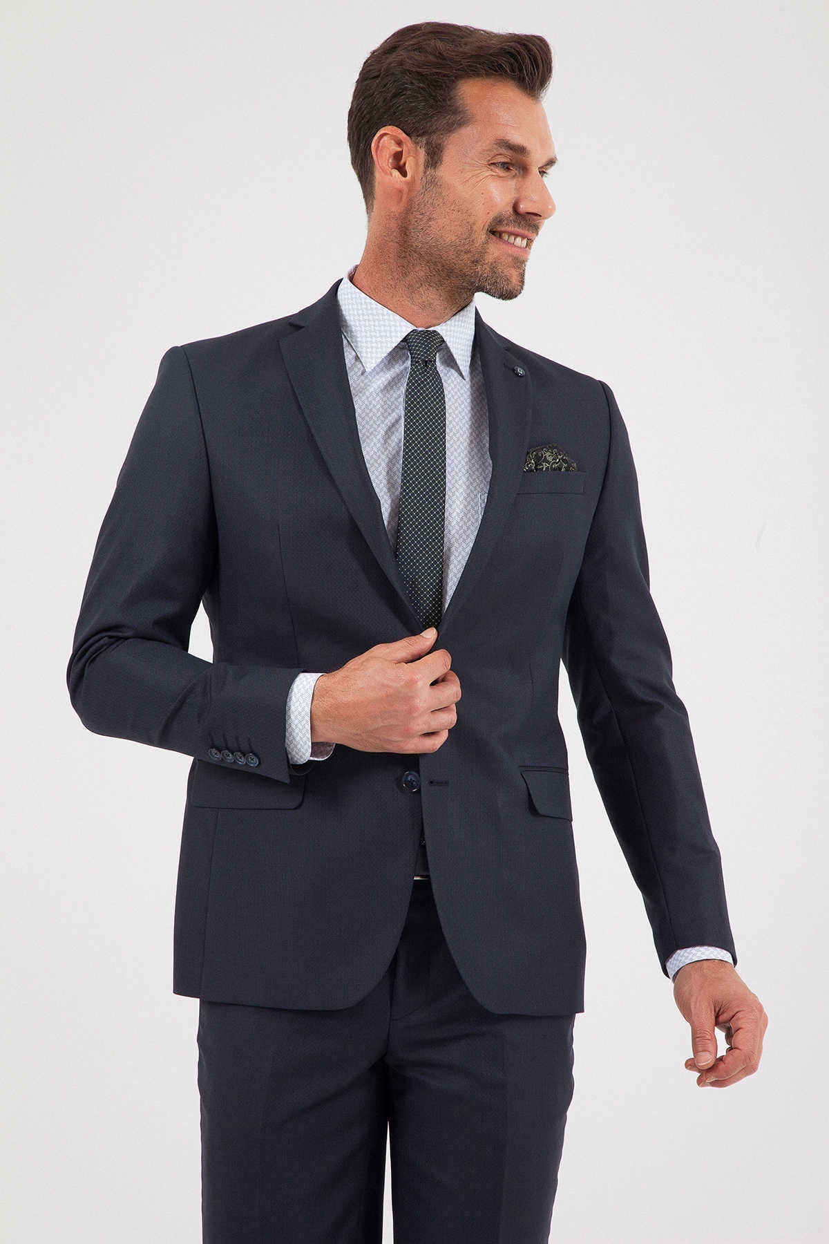 Dynamic Fit Notch Lapel Navy Classic Suit - MIB