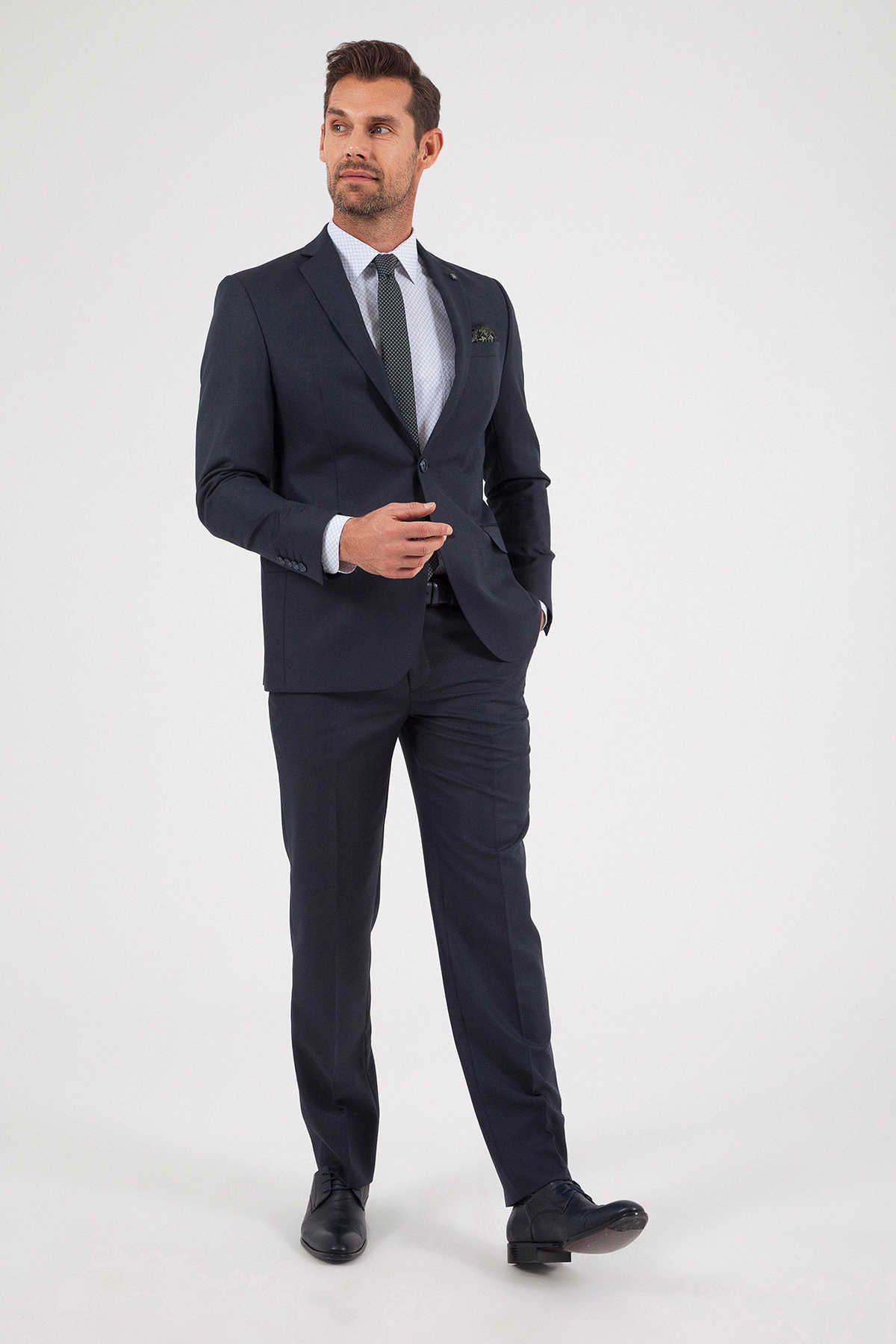 Dynamic Fit Notch Lapel Navy Classic Suit - MIB