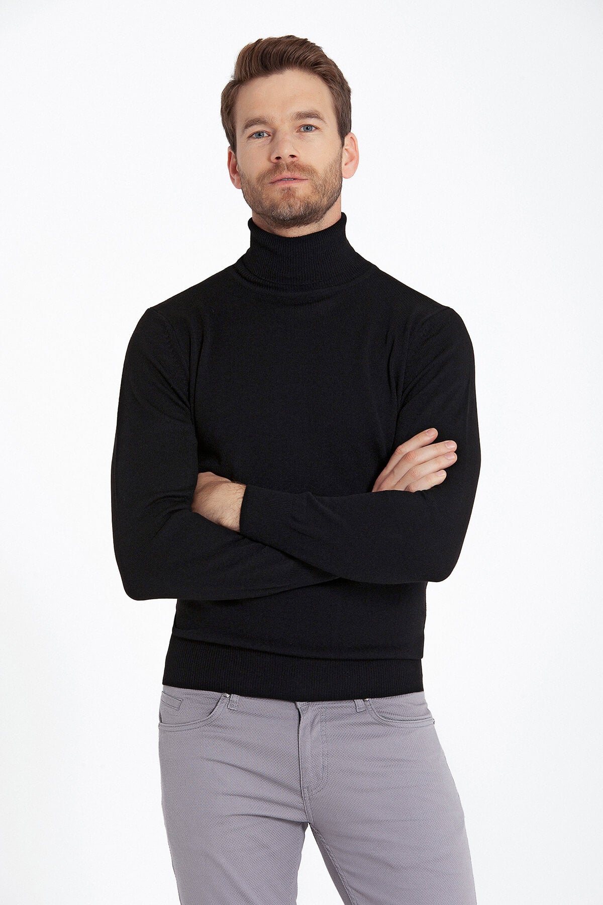 Regular Fit Basic Plain Black Turtleneck Sweater - SAYKI