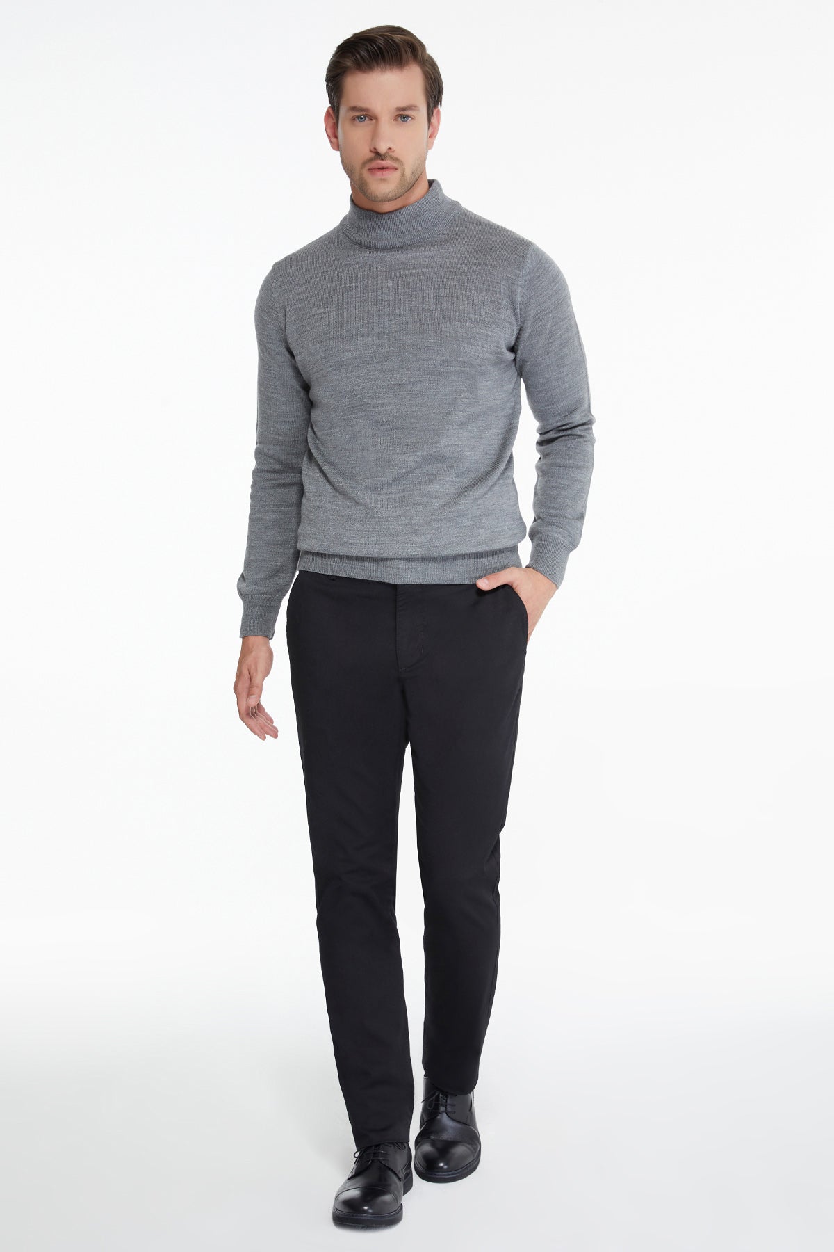 Regular Fit Gray Mock Neck Sweater - MIB