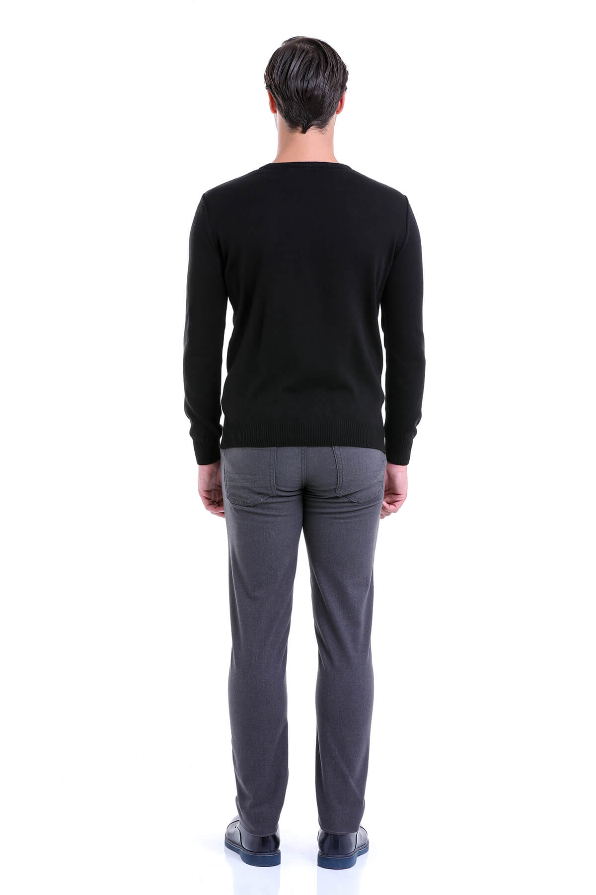 Regular Fit Plain Black Crewneck Sweater - MIB