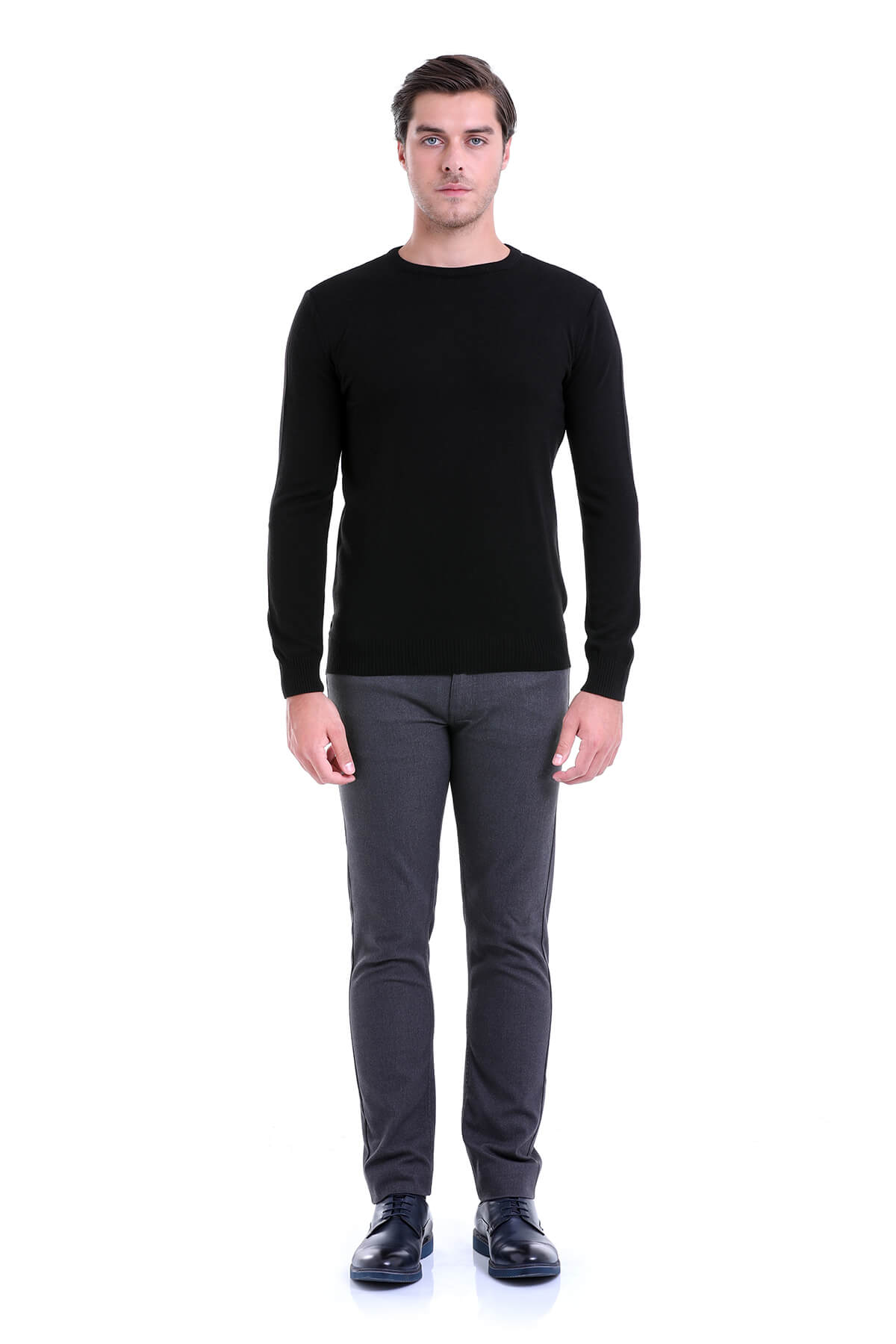 Regular Fit Plain Black Crewneck Sweater - MIB