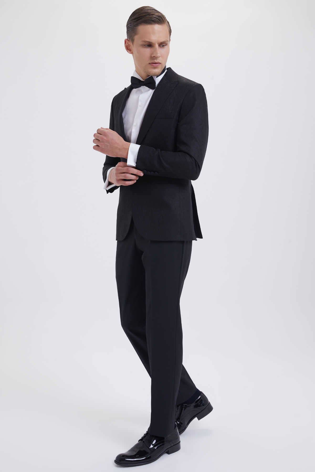 Slim Fit Black Peak Lapel Wool Blend Classic Tuxedo - MIB