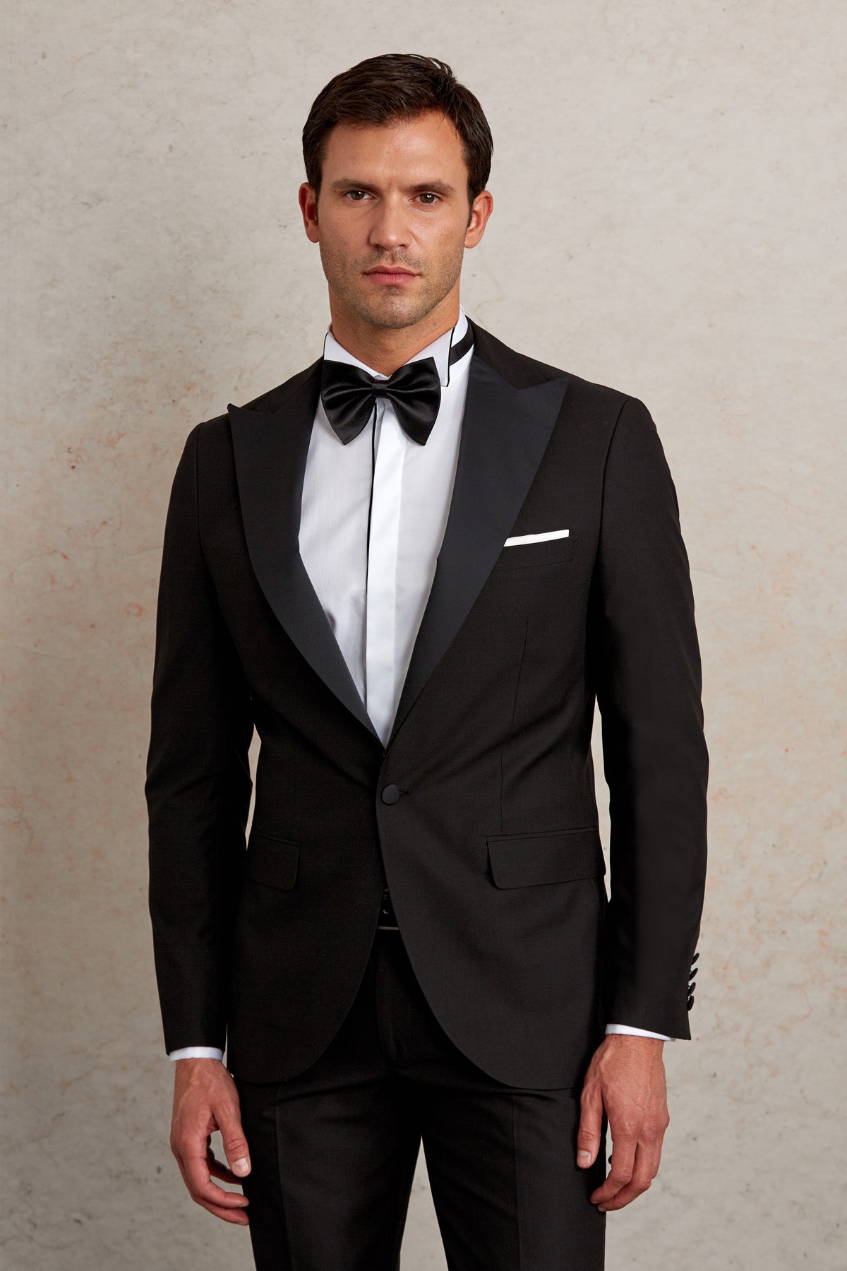 Slim Fit Black Release Peak Lapel Wing Tip Classic Tuxedo