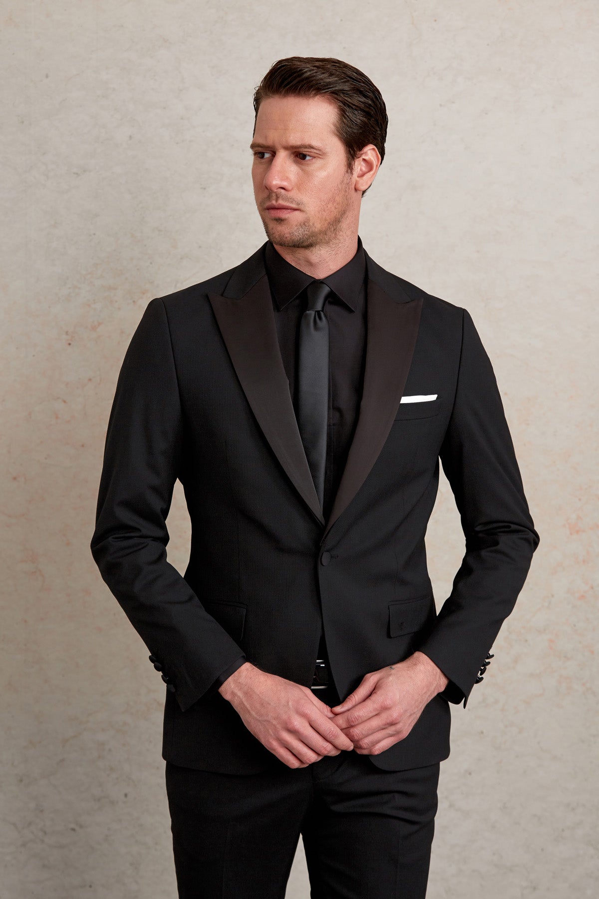 Slim Fit Black Release Peak Lapel Wool Blend Classic Tuxedo