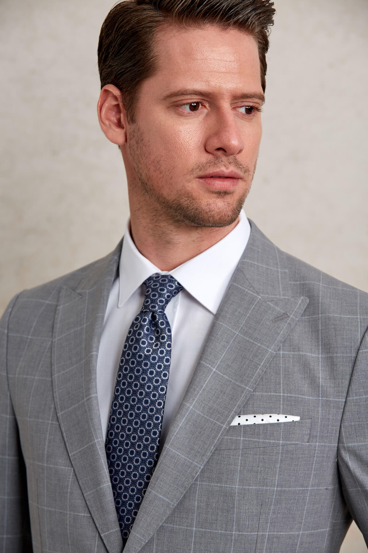 Slim Fit Gray Peak Lapel Windowpane Wool Blend Classic Suit