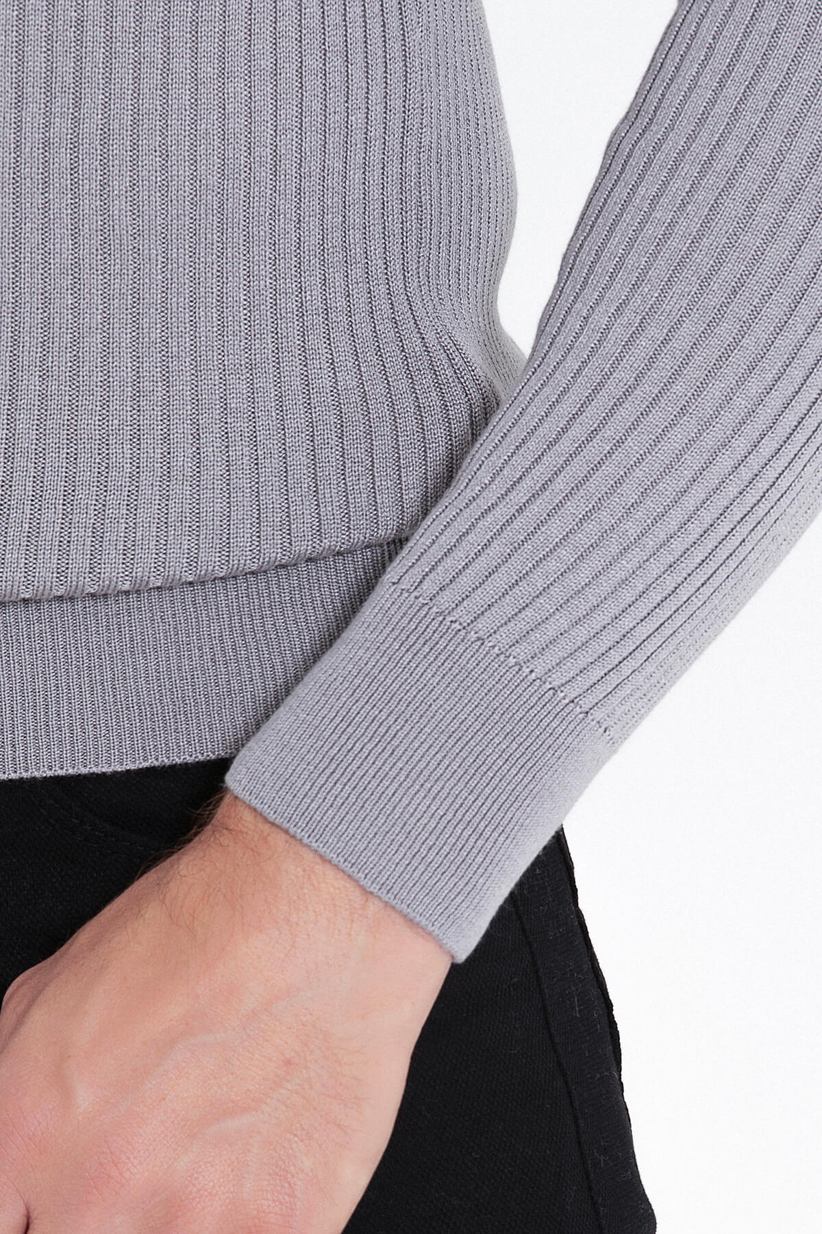 Slim Fit Gray Turtleneck Sweater - SAYKI