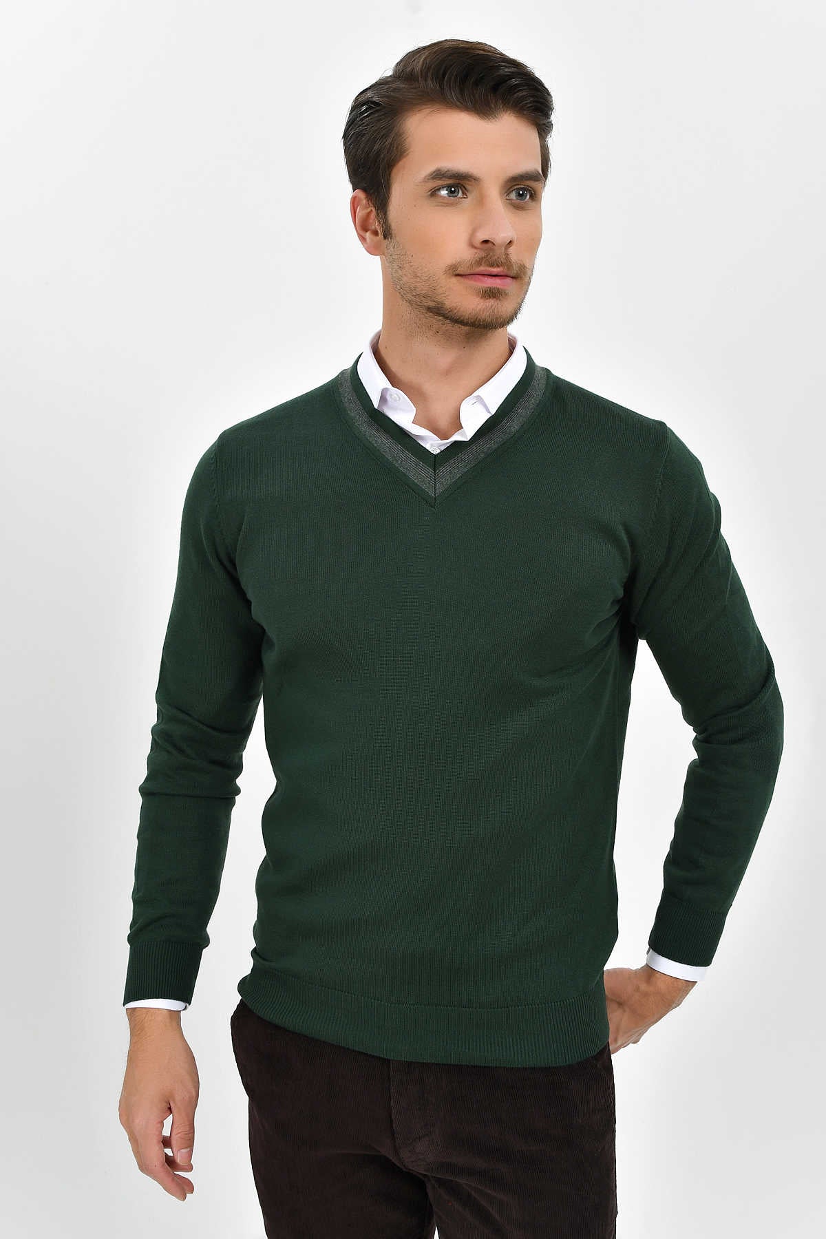 Slim Fit Green Cotton Blend V-Neck Sweater - SAYKI