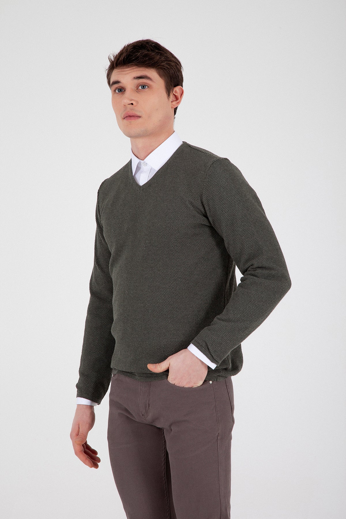 Slim Fit Khaki Cotton Blend V-Neck Sweater - SAYKI