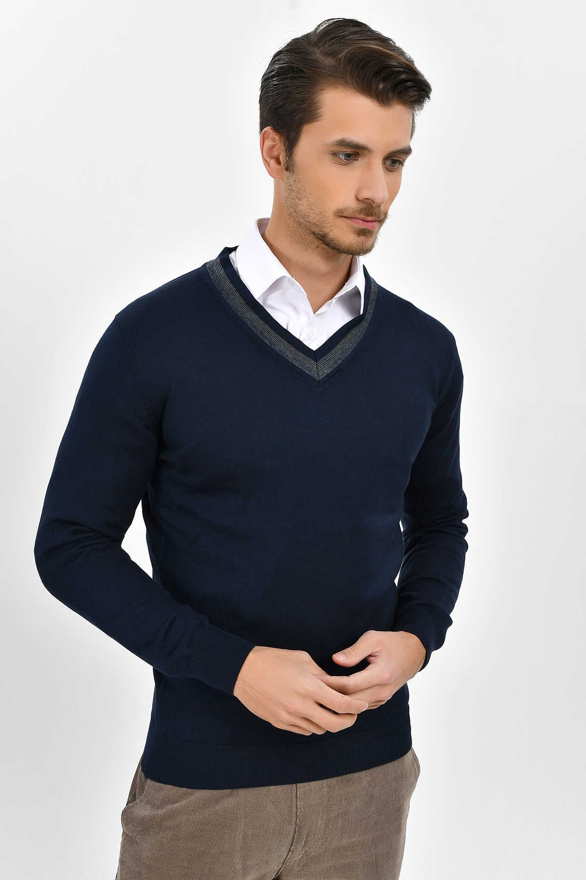 Slim Fit Navy Cotton Blend V-Neck Sweater - SAYKI