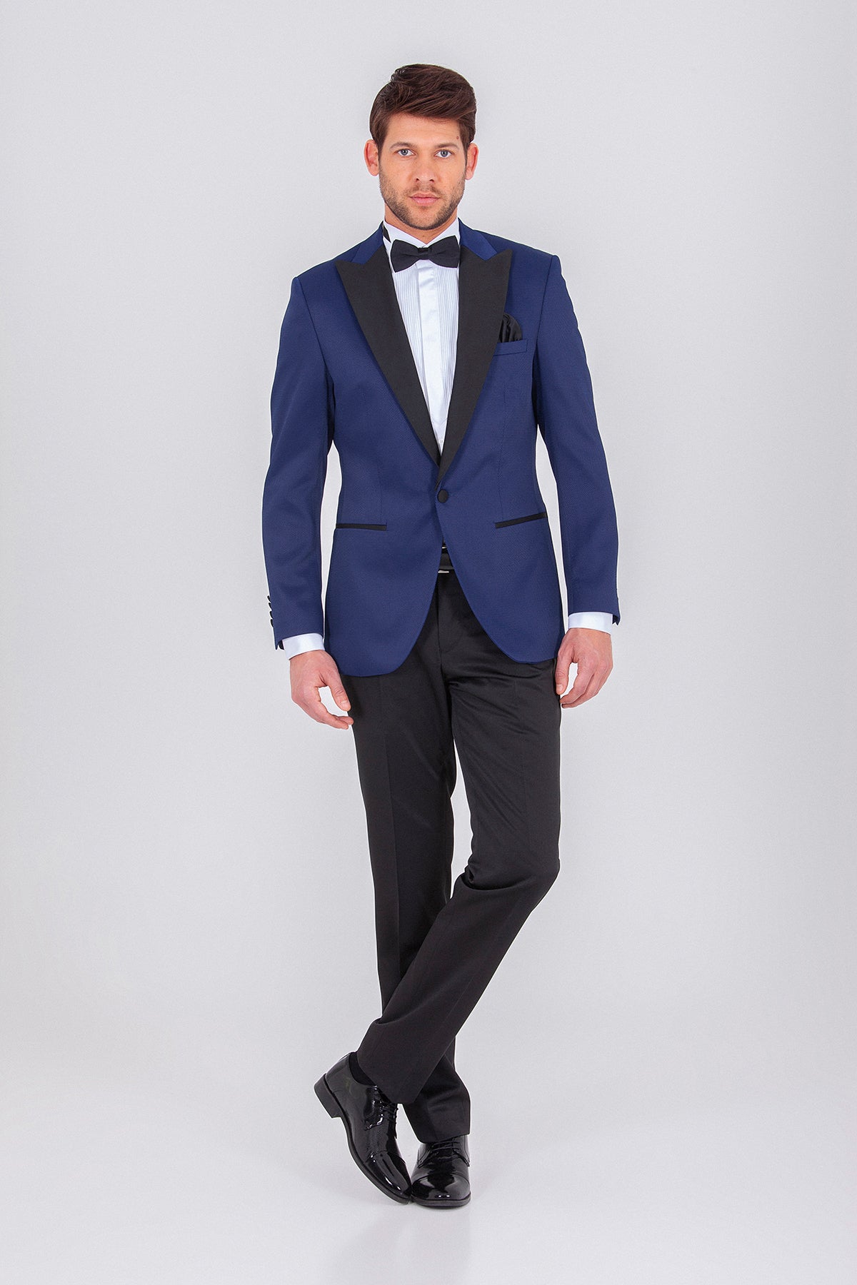 Slim Fit Navy Release Peak Lapel Classic Tuxedo - MIB