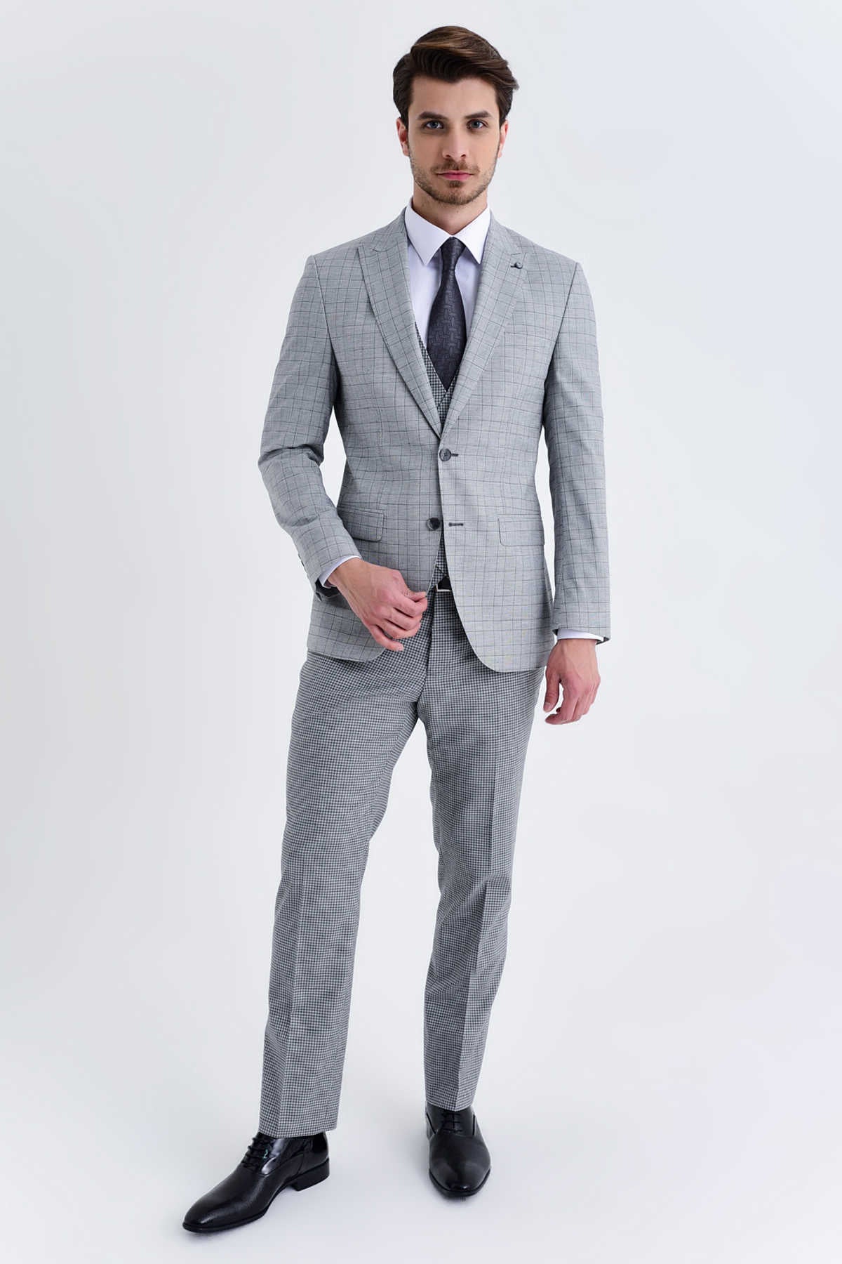 Slim Fit Notch Lapel Wool Casual Suit with Vest Gray K.