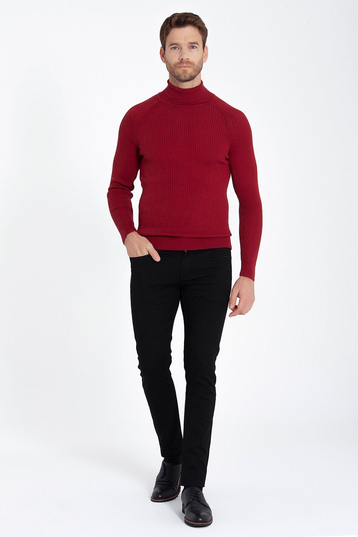 Slim Fit Red Turtleneck Sweater - SAYKI