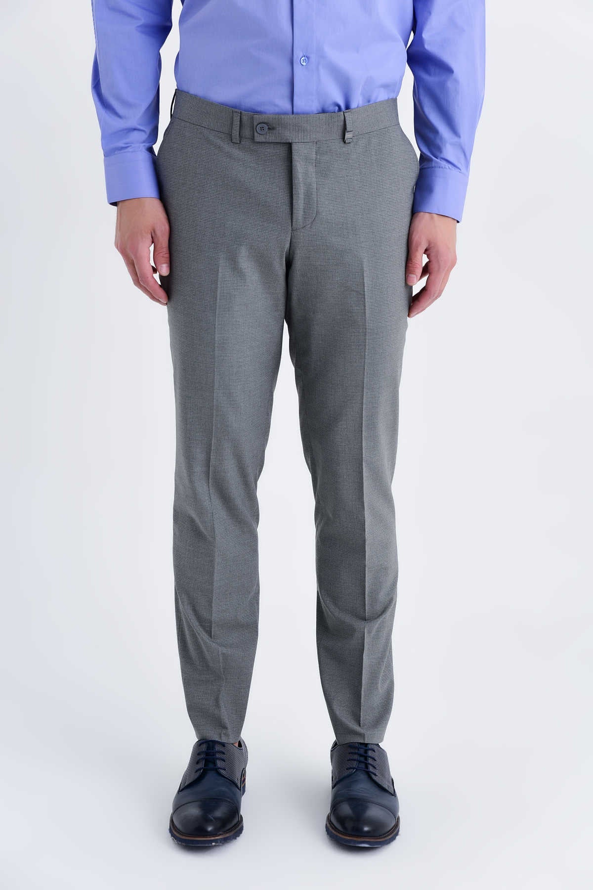 Amazon.com: Amazon Essentials Men's Slim-Fit Flat-Front Dress Pant, Black,  28W x 28L : Clothing, Shoes & Jewelry